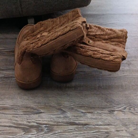 American Eagle Twist Knit midcalf pull on boots  brown suede  Sz 9 - Picture 3 of 9